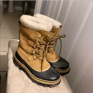 Women’s Sorel snow boots
